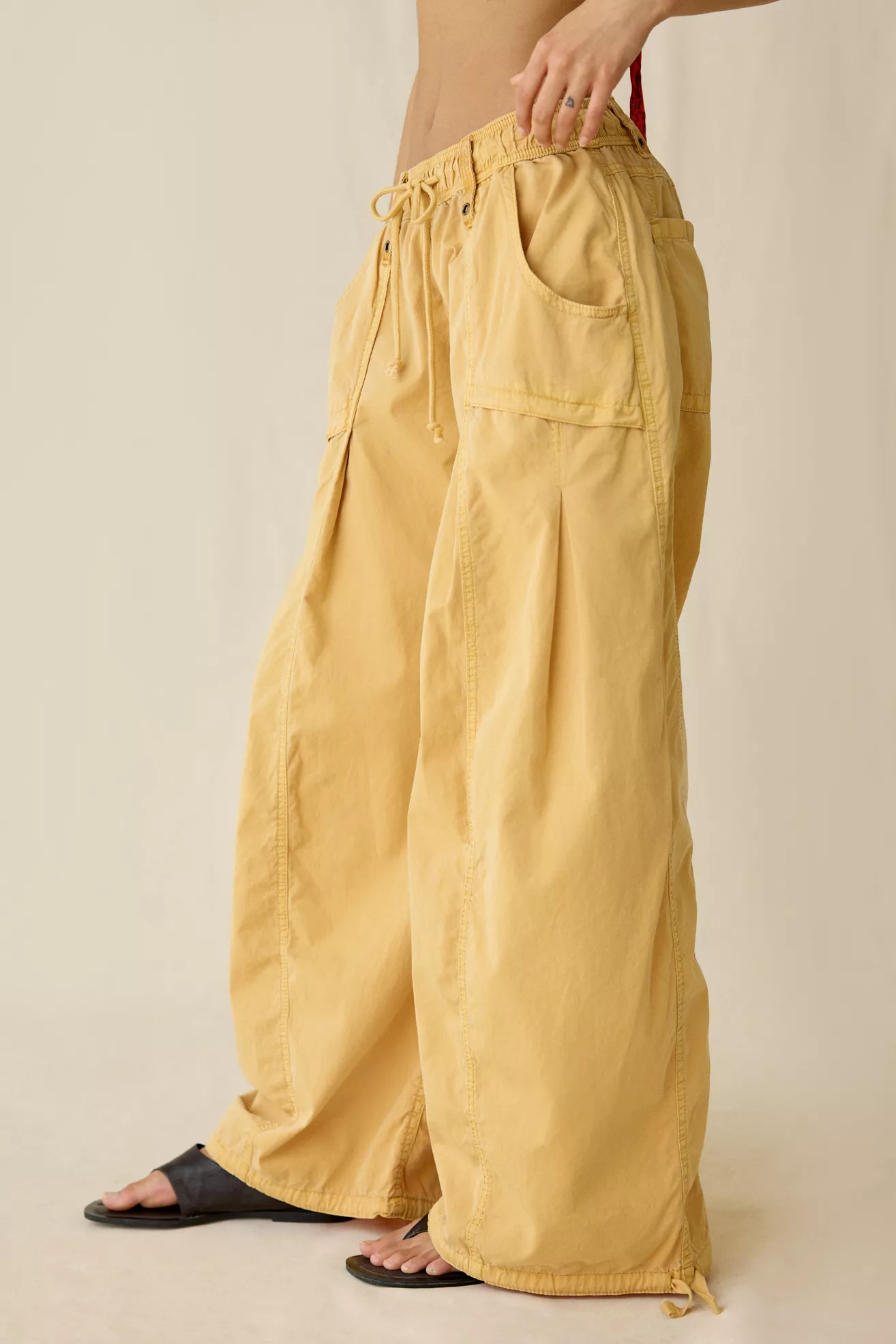 BDG Sunridge Mid-Rise Cargo Balloon Pants