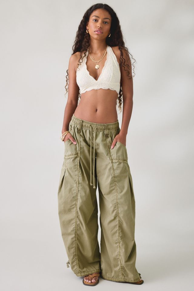BDG Sunridge Mid-Rise Cargo Balloon Pants #1