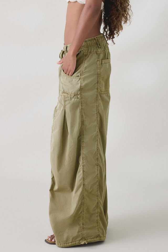 BDG Sunridge Mid-Rise Cargo Balloon Pants #2