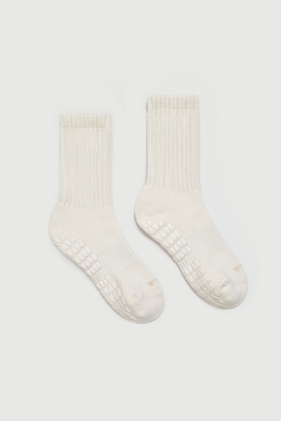 Fraise Ivory Slouch Grip Socks In White
