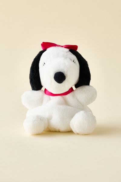Peanuts Belle Palm Pal Plushie | Urban Outfitters