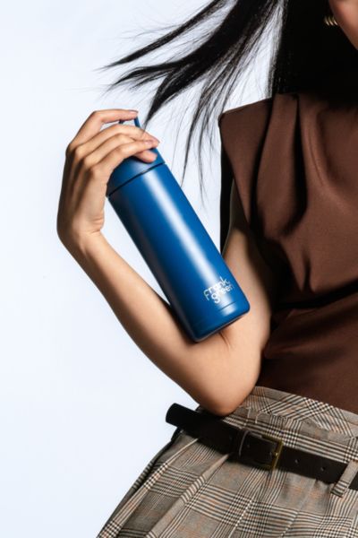 Frank Green Ceramic 20 oz Insulated Bottle In Deep Ocean At Urban Outfitters In Blue