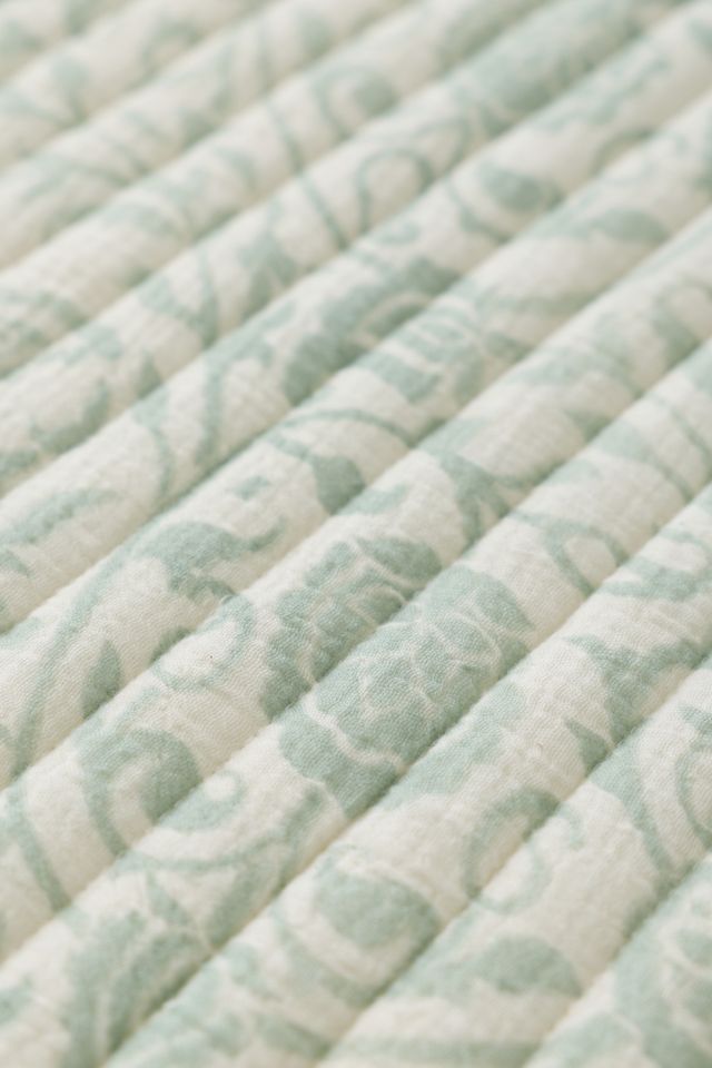 Eden Paisley Patterned Reversible 3-Piece Quilt Set #2