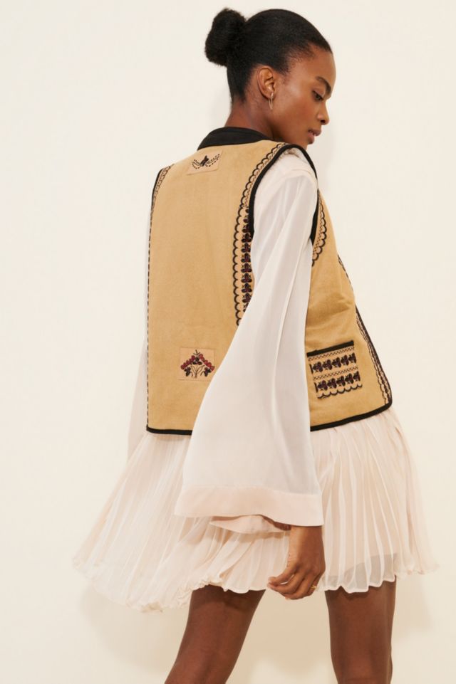 4SI3NNA Embroidered Sherpa Vest #1