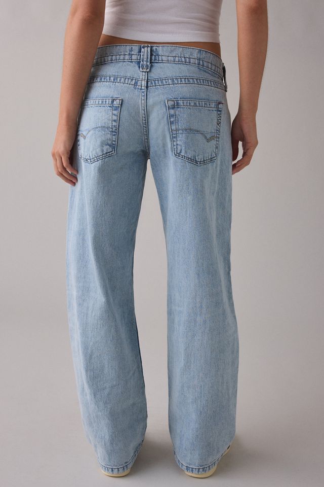 BDG Kayla Destructed Knee Low-Rise Jeans #4