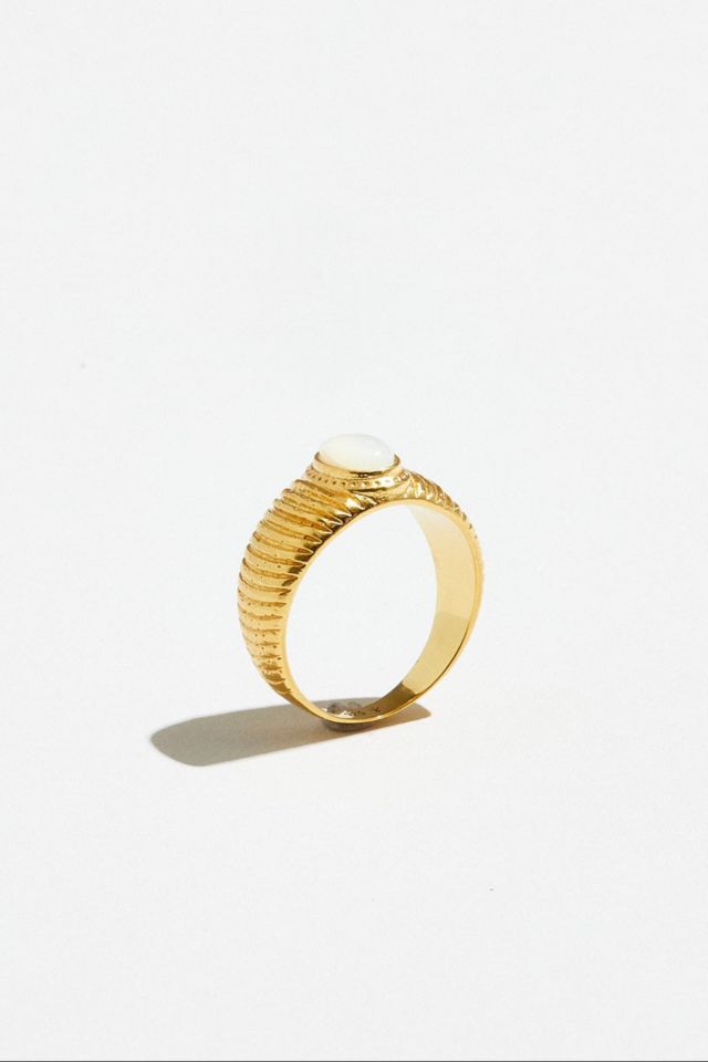 The M Jewelers Mother of Pearl Signet Ring #2