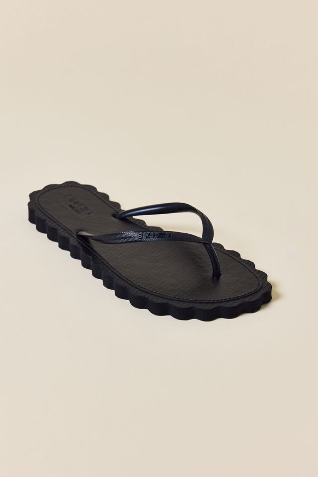 Brizza Arezzo Scalloped Thong Sandals #2