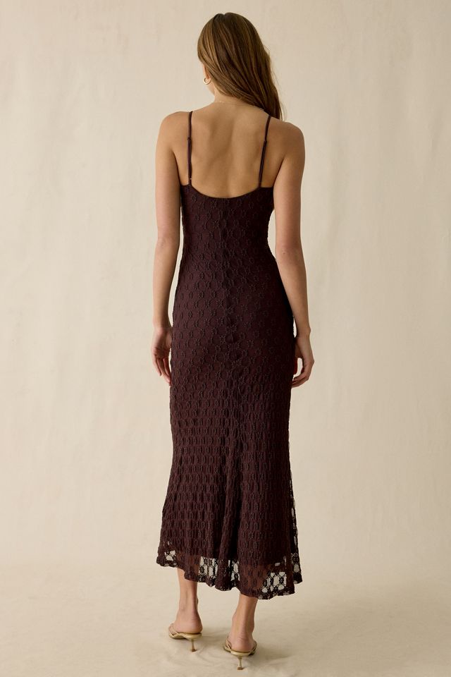 Robe longue Bardot Karla avec fermoir doré et découpe en dentelle #3