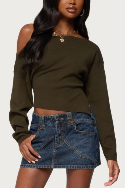 Edikted Chenelle Asymmetric Off Shoulder Sweater