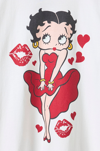 Betty Boop Kisses Graphic Tee