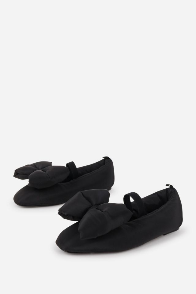 Intentionally Blank Kor P #2