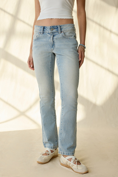 Abrand Jeans 00 Stella Low-rise Bootcut Jean In Stella, Women's At Urban Outfitters