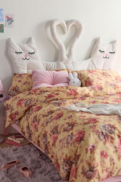 Cassandra Cat Velvet Floating Headboard