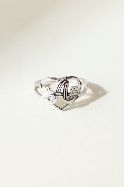 The M Jewelers Silver Cutout Flower Heart Letter Ring