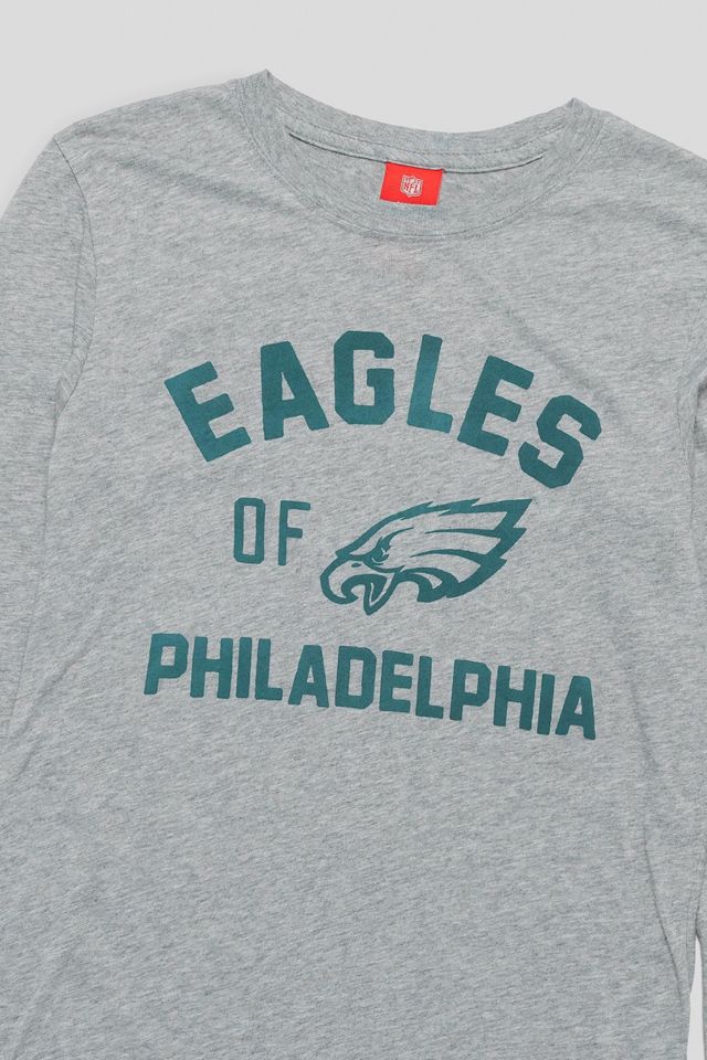 Philadelphia Eagles Football Team Long Sleeve Tee #1