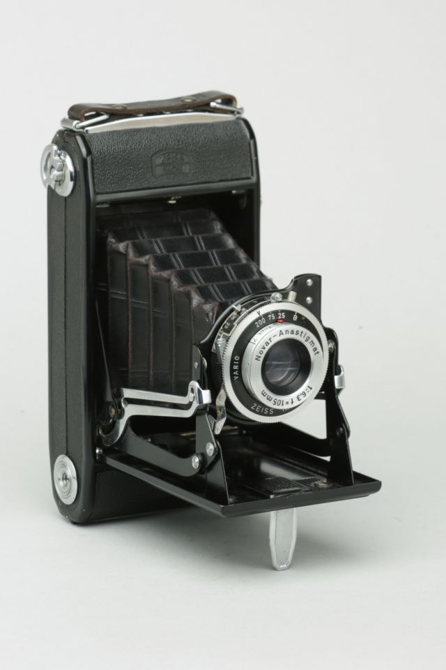 Acme Camera Co. Vintage Zeiss Ikon Nettar 515/2 Folding Camera #2