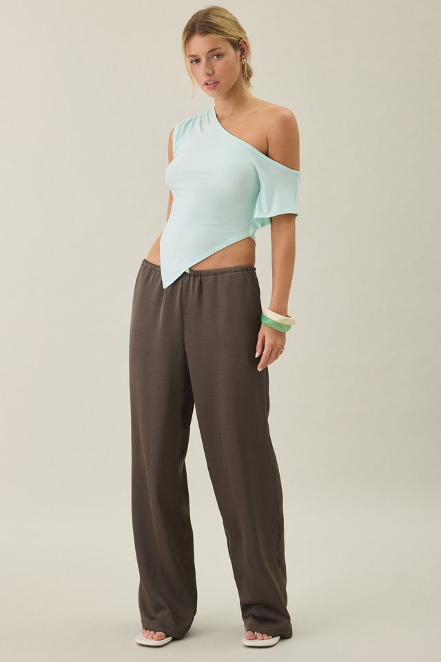 UO Bia Jersey Knit Asymmetric Off-The-Shoulder Poncho #3