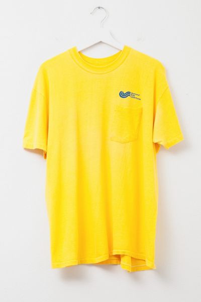 Vintage 1980s Distressed Diamond River Yellow Graphic Pocket T-Shirt Made in USA