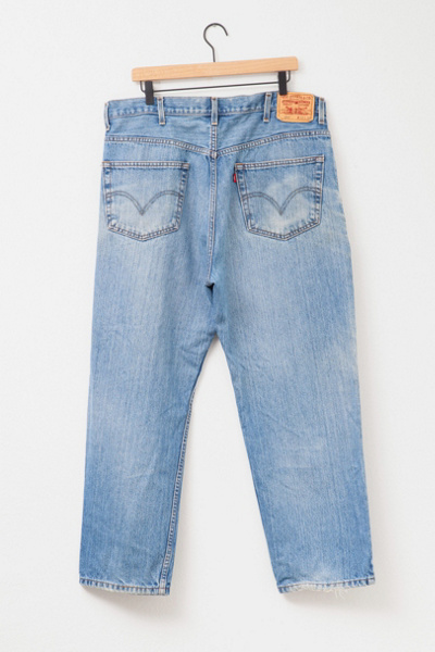 Vintage Y2K Distressed Levi's 550 Denim Blue Jeans