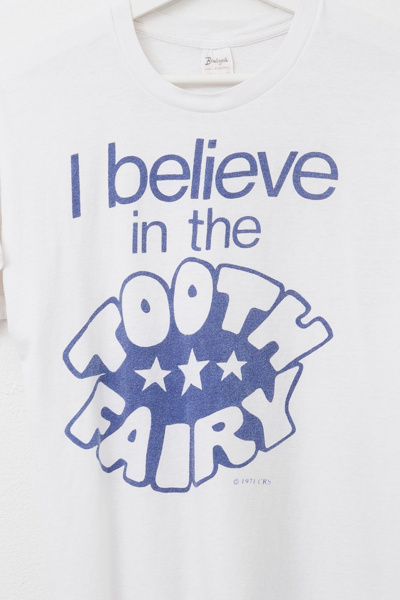Vintage 1970s Distressed I Believe in the Tooth Fairy Graphic T-Shirt