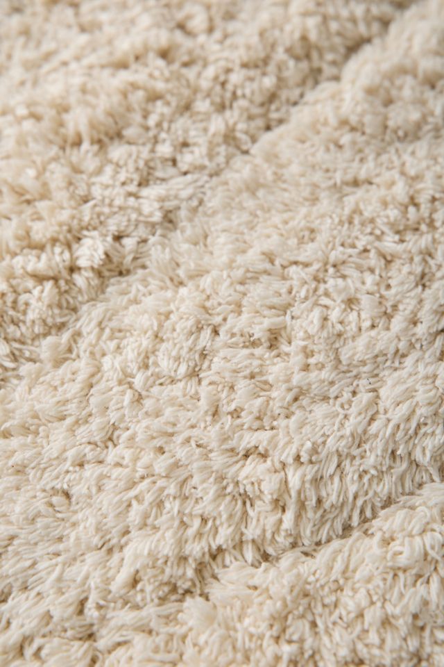 Seashell Shaped Hilo Tufted Rug #2