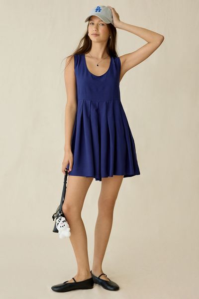 Mini-robe babydoll plissée à enfiler UO