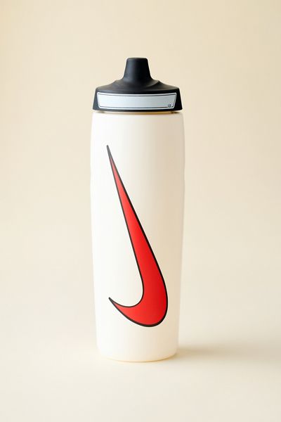 Nike Refuel 24 oz Squeeze Water Bottle