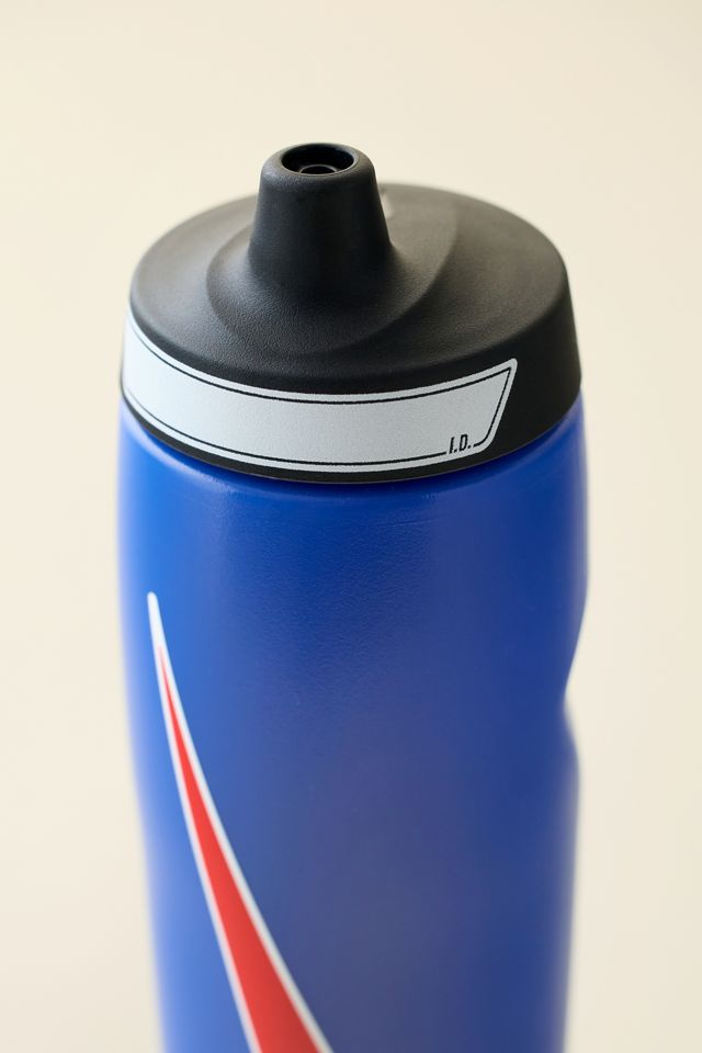 Nike Refuel 24 oz Squeeze Water Bottle #1