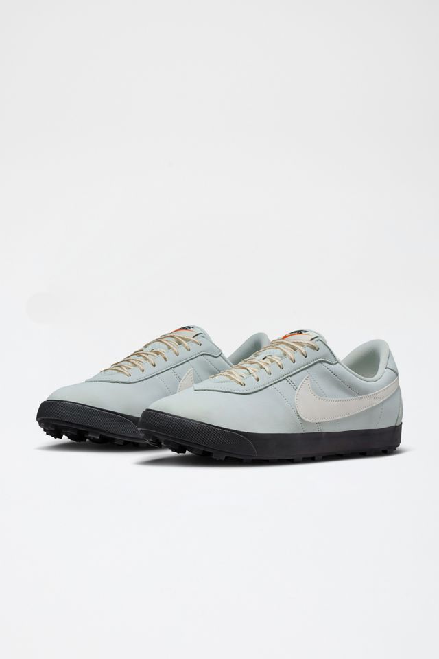 Nike Men's Astrograbber QS Sneaker | Urban Outfitters