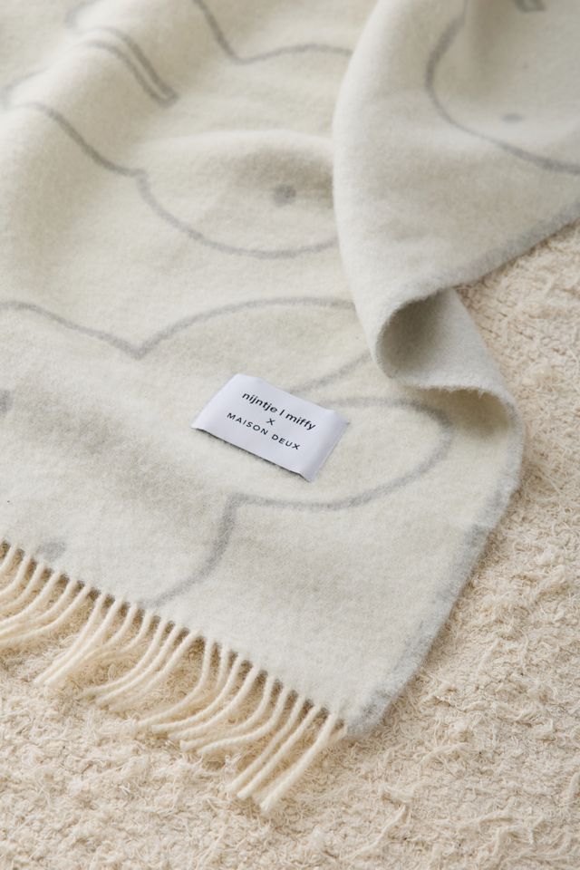 Maison Deux X Miffy Head Wool Fleece Throw Blanket | Urban Outfitters