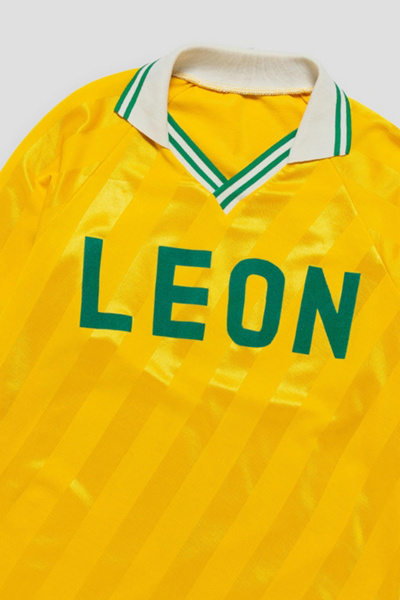 Vintage Leon Goalie Soccer Jersey