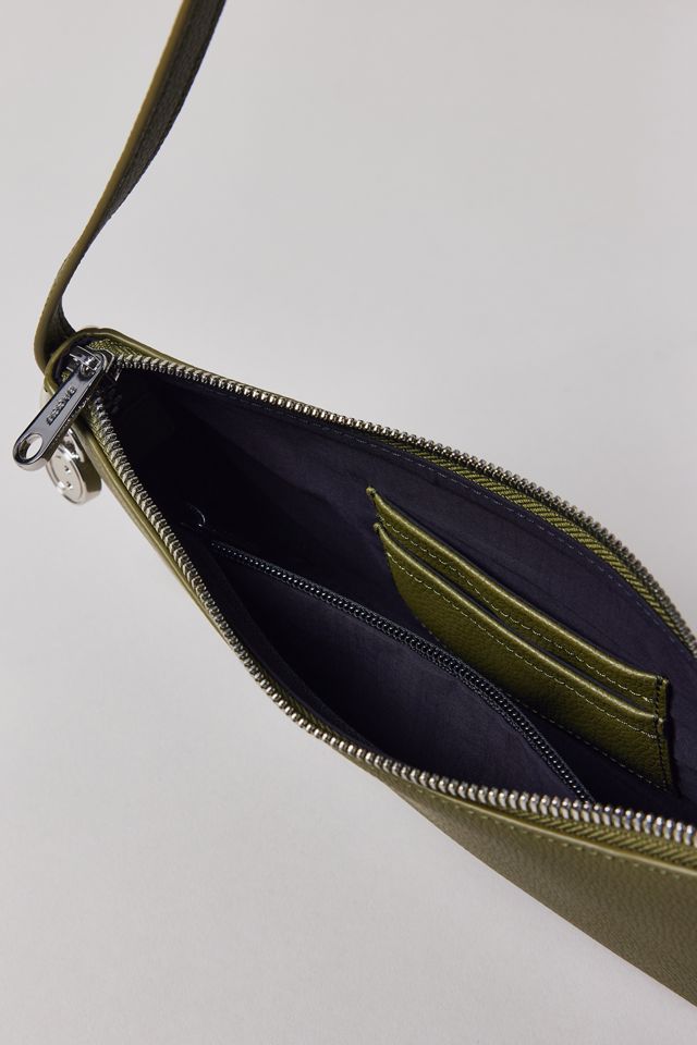 Sac pochette en cuir recyclé BAGGU #4