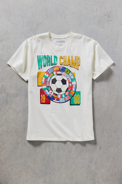 1998 Vintage Soccer Graphic Tee | Urban Outfitters