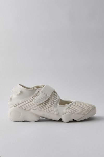 Nike UO Exclusive Women's Air Rift Sneaker