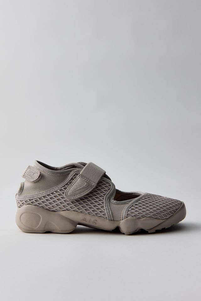 Nike UO Exclusive Women's Air Rift Sneaker #4