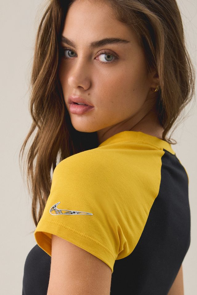 Nike Sportswear Chill Knit Graphic Raglan Cropped Tee #1