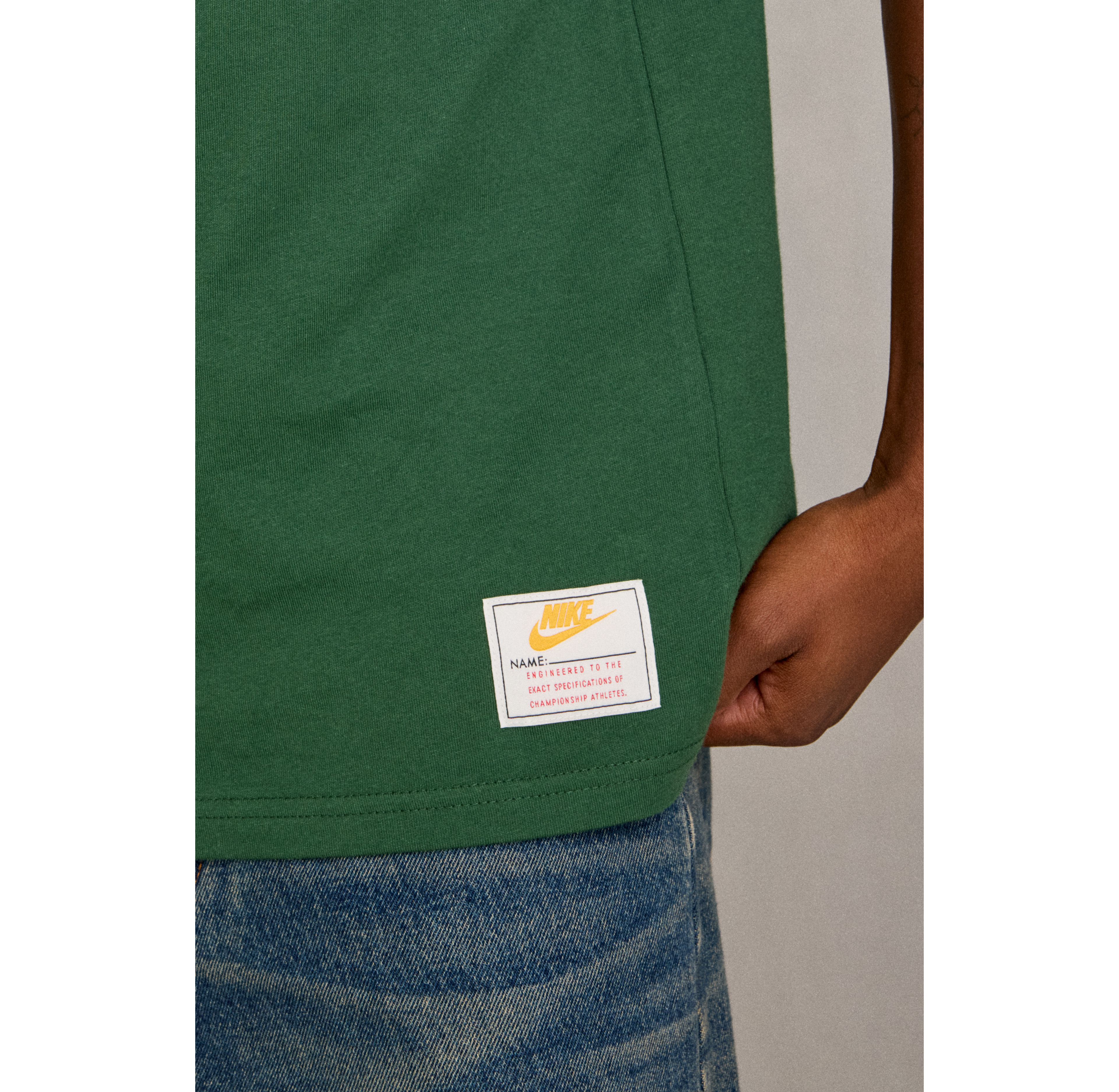 Nike Sportswear Graphic Tee