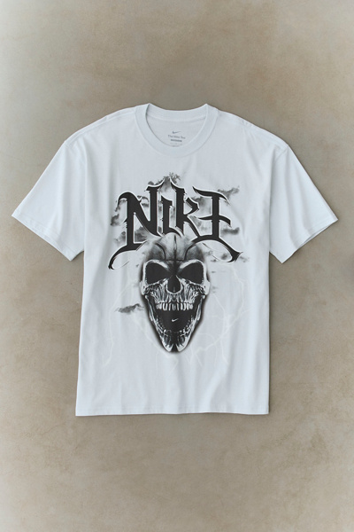 Nike Skull Graphic Tee