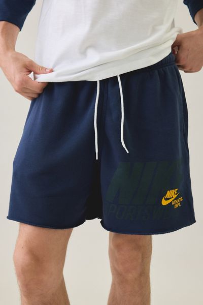 Nike Club Flow Sport Shorts