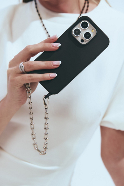 Cordée Cases Chain iPhone Case + Wristlet Set
