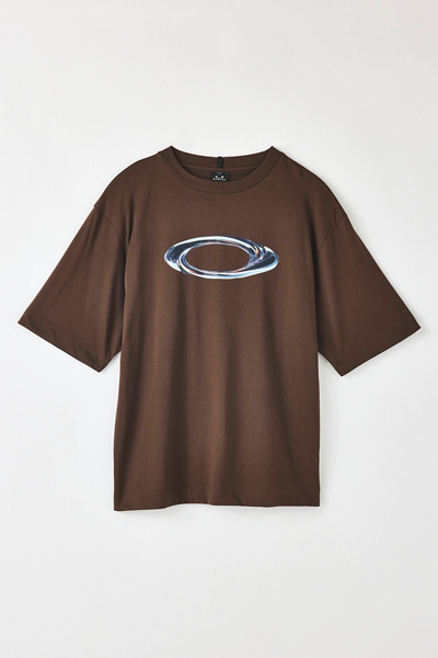 Oakley Liquid Metal Ellipse Logo Graphic Tee | Urban Outfitters