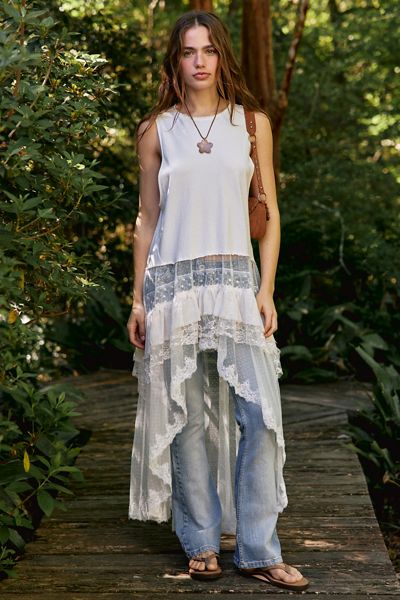 Festival Outfits & Clothing for Women | Urban Outfitters