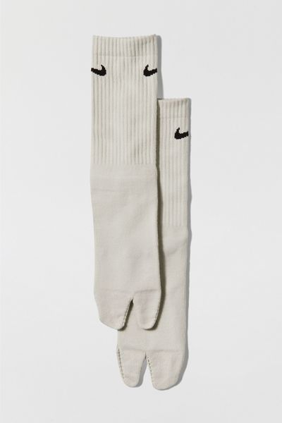 Nike Everyday Plus Lightweight Crew Split-Toe Socks
