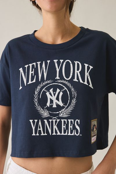 Mitchell & Ness MLB Team Graphic Boxy Cropped Tee