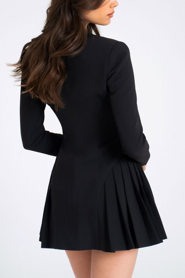 open lace back dress Black & White Pleated Dress – All There Boutique main image 1