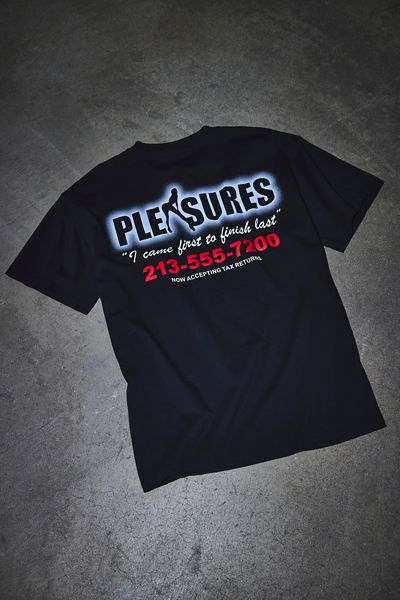 PLEASURES HOT 4 U Graphic Tee
