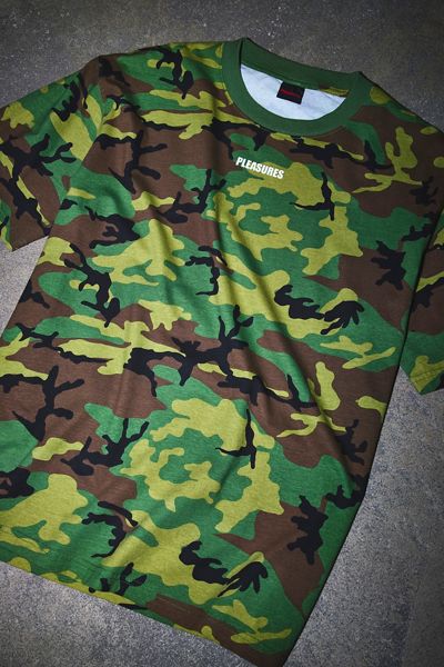 PLEASURES Wordmark Graphic Camo Tee