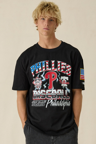Pro Standard MLB Philadelphia Phillies Victory Graphic Tee | Urban