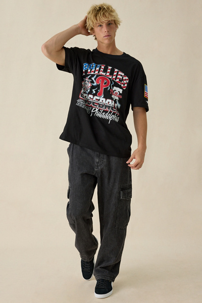 Pro Standard MLB Philadelphia Phillies Victory Graphic Tee