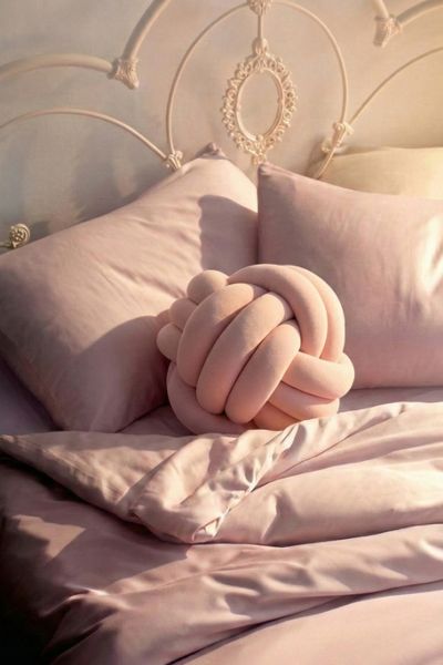 Bearaby Large Hugget Knot Pillow